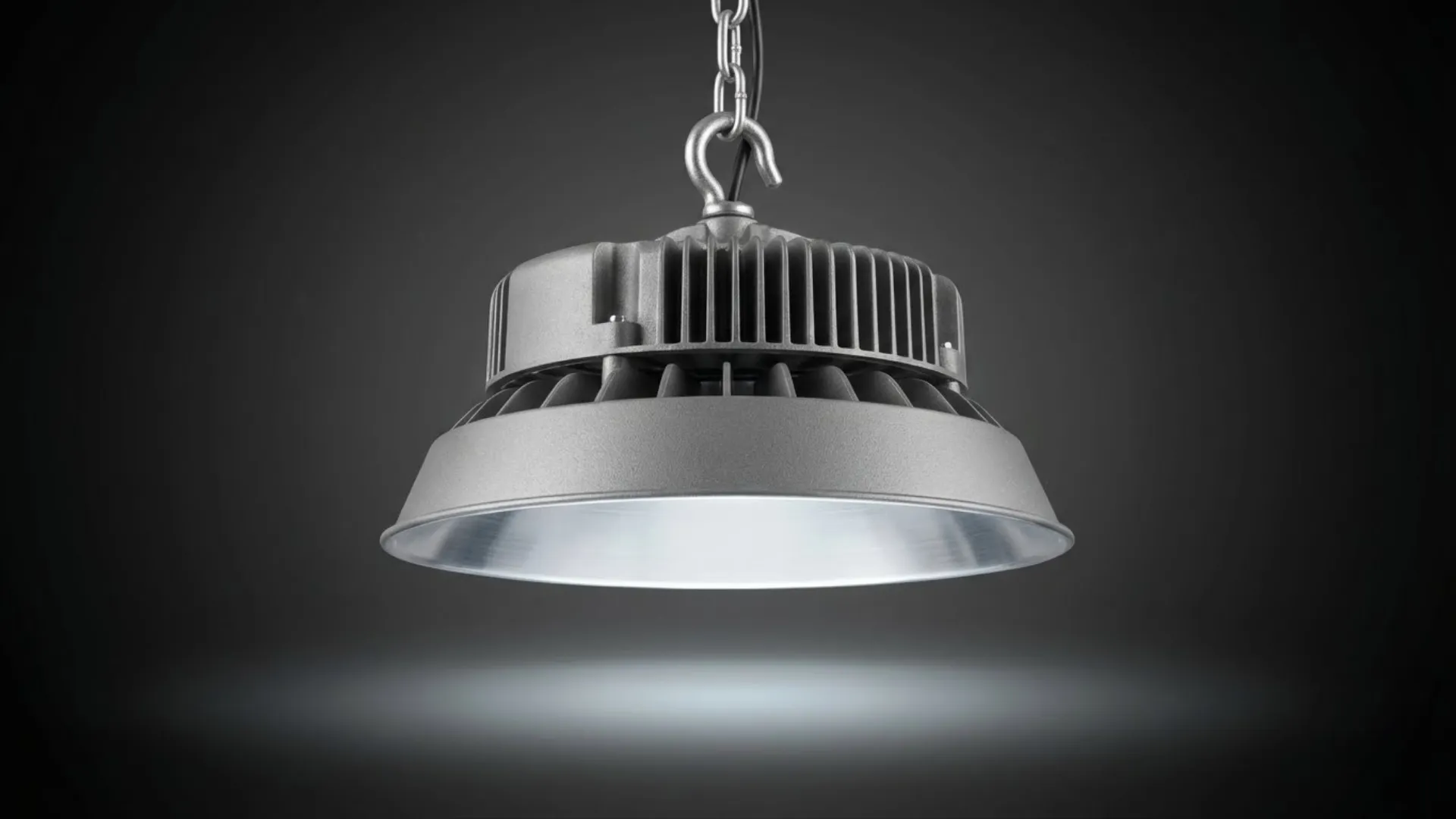 Luminárias High Bay em LED para galpões e indústrias